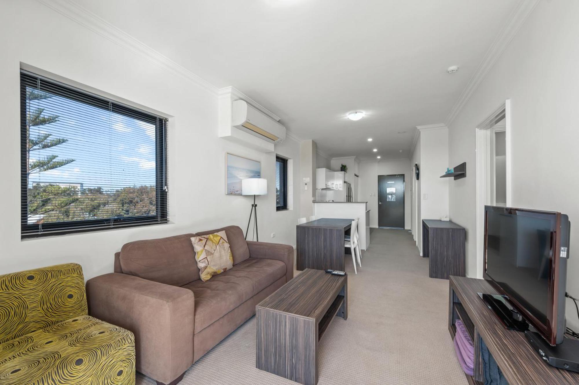 Dolphin Quay Apartments Mandurah Exterior photo